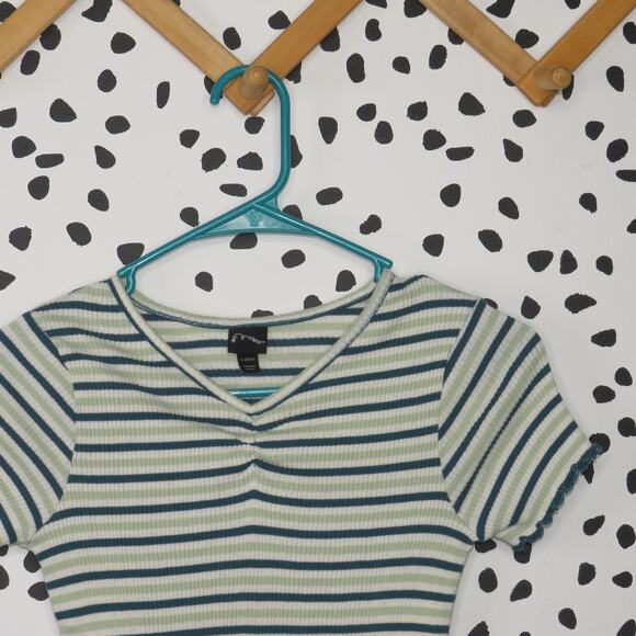 Art Class Green Striped Lettuce Hem Ribbed Girls Short Sleeve Shirt - Picture 2 of 6